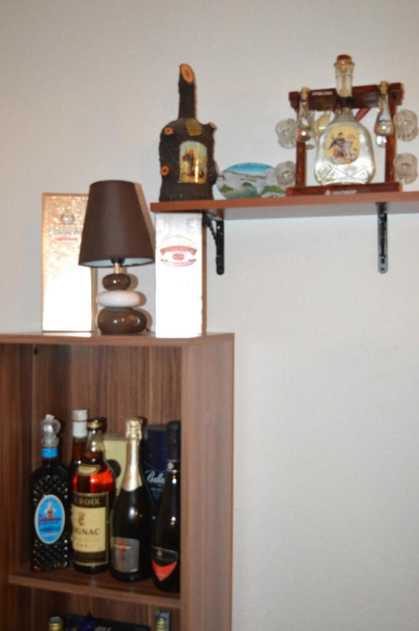 Vujas Village Pleasure Котор Екстериор снимка