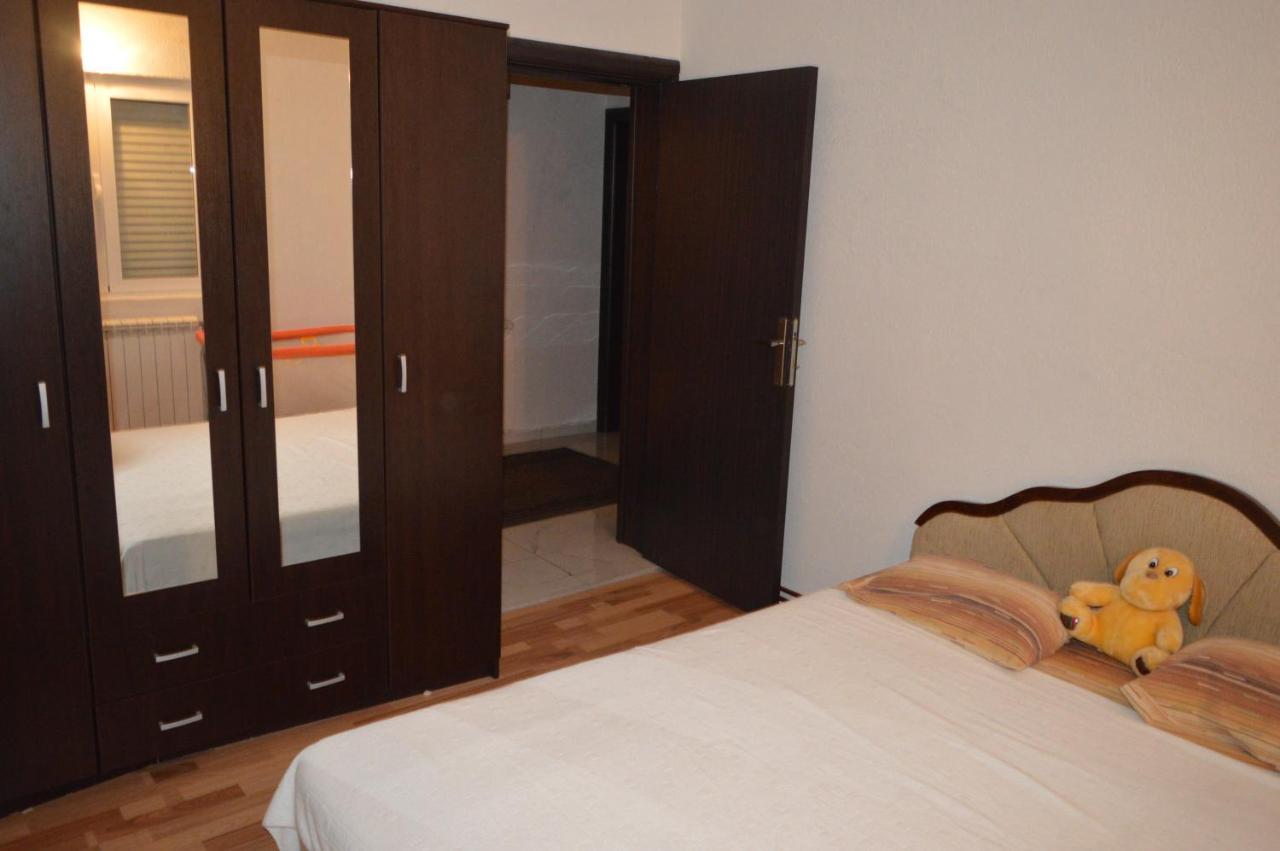 Vujas Village Pleasure Котор Екстериор снимка