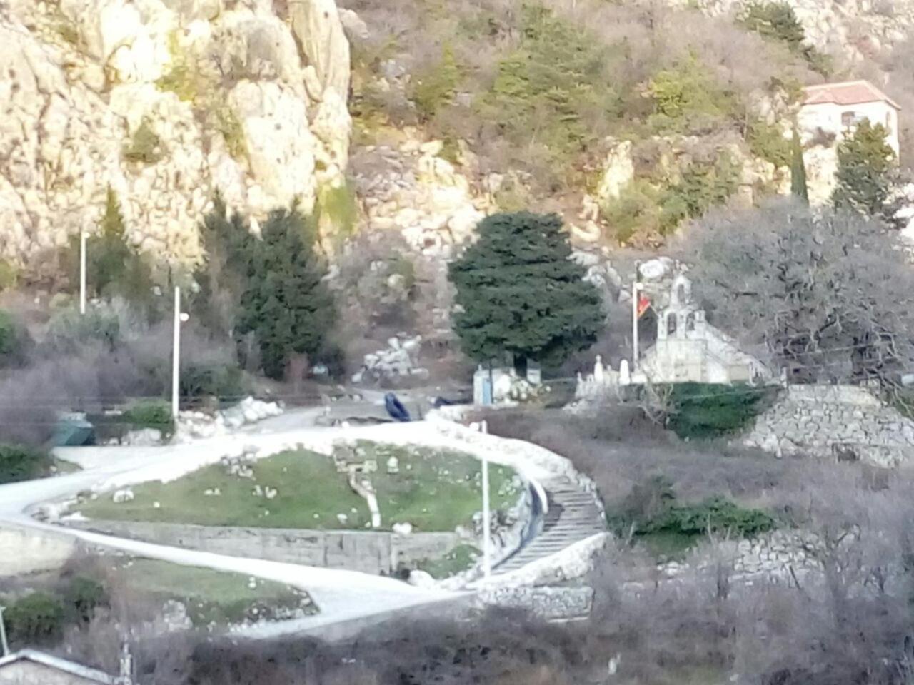 Vujas Village Pleasure Котор Екстериор снимка